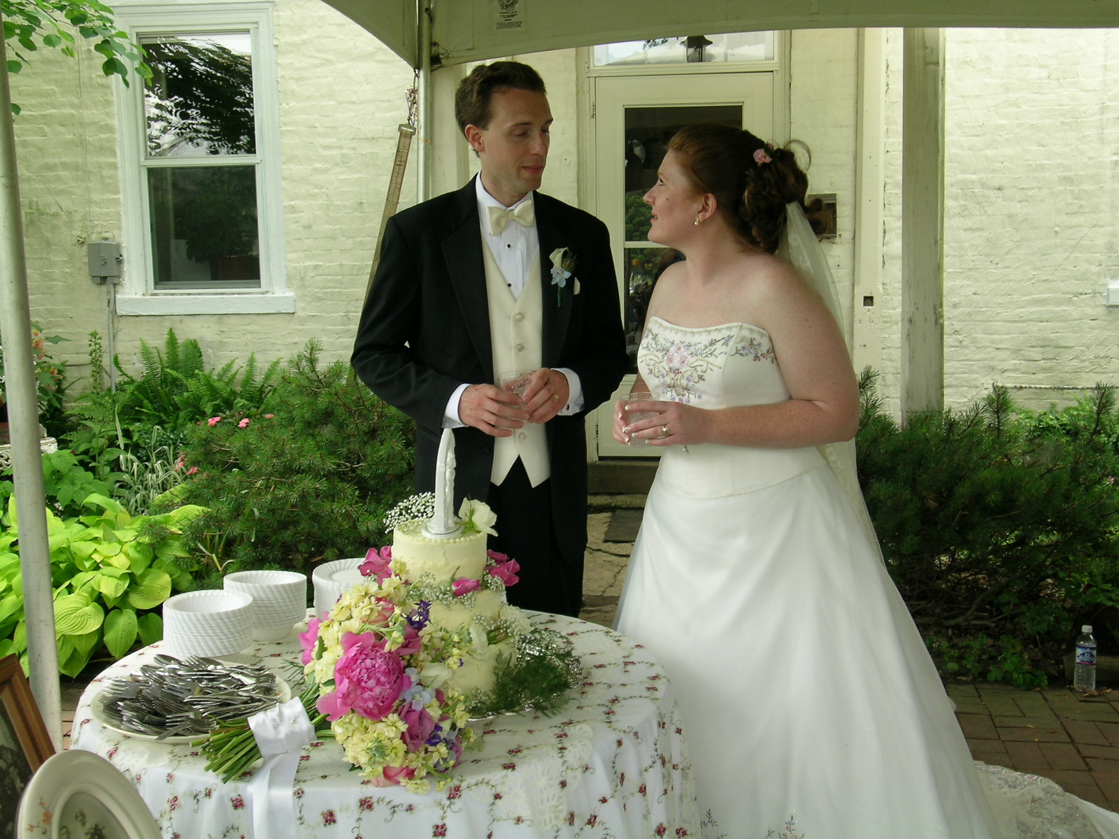 wedding-cake_cutting_strategy
