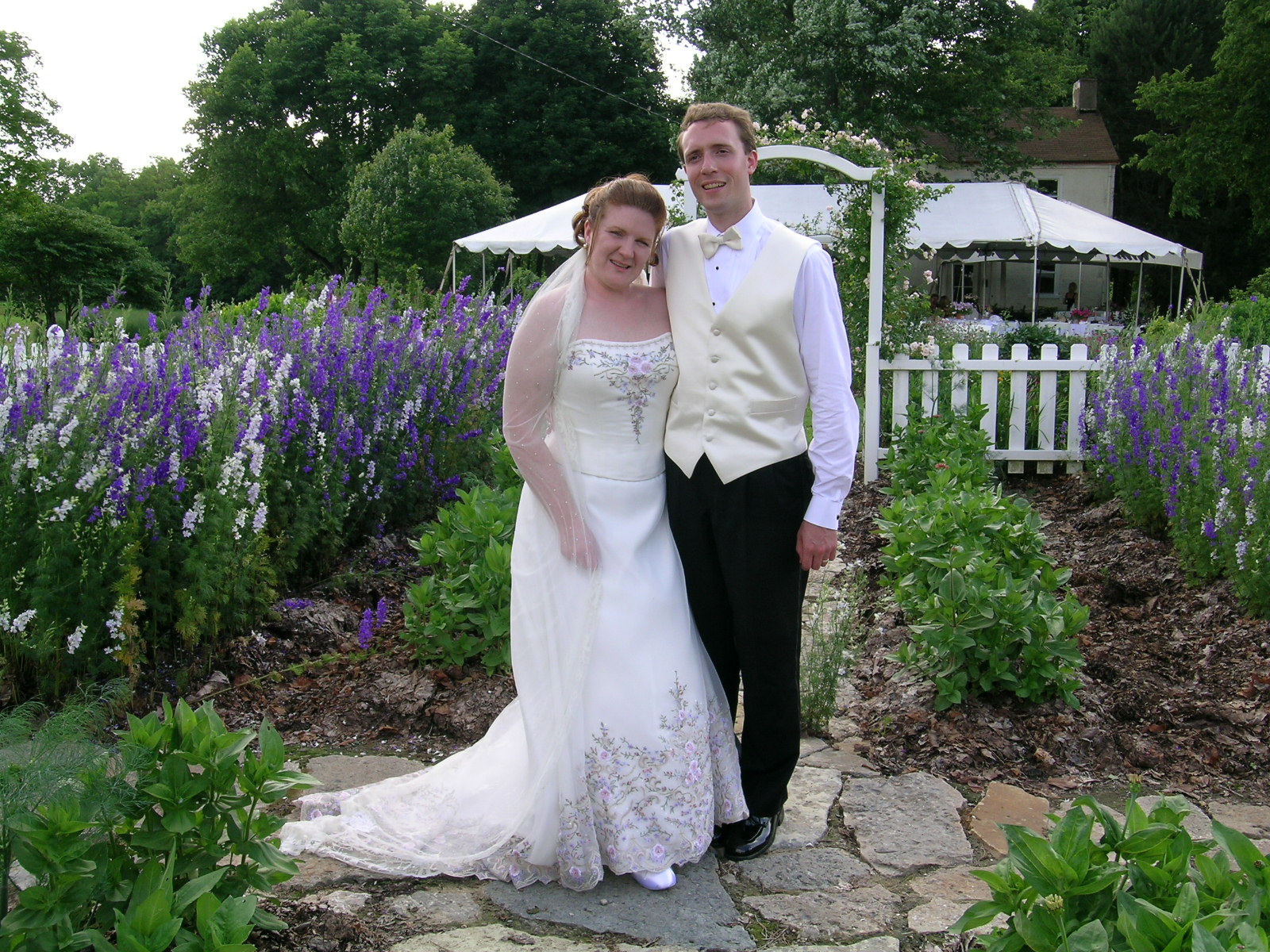 wedding-noah_roz_veggie_garden
