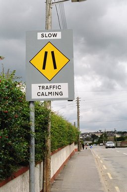 ireland-traffic_calming