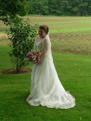 wedding-roz_turn_field
