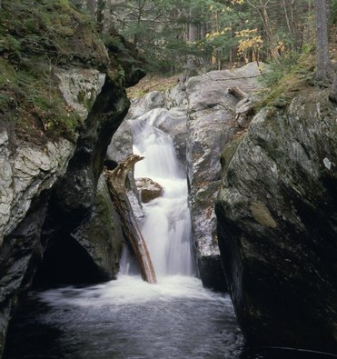 ne-foliage_texas-falls-16