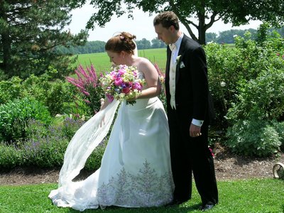 wedding-couple_wind