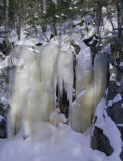 lonesome-lake_ice-cascades