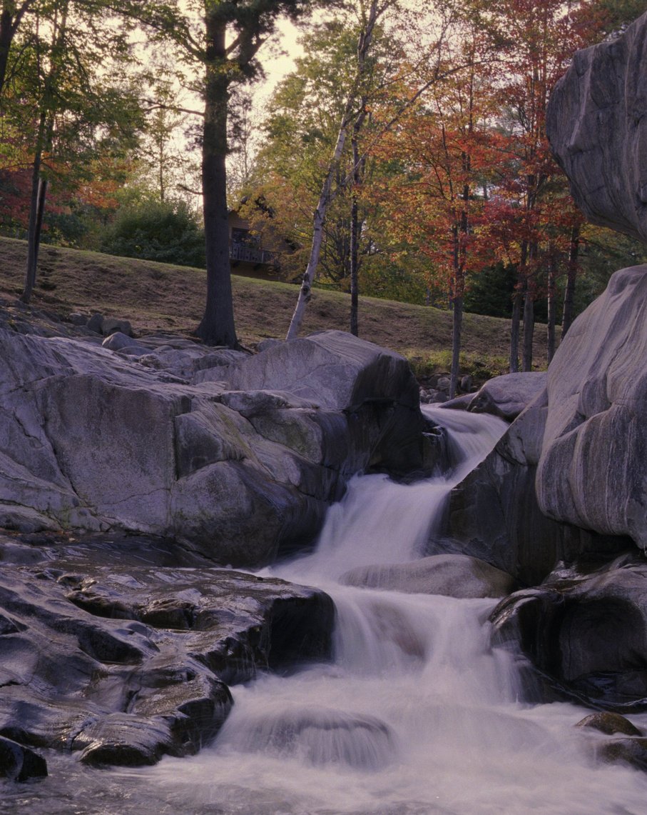ne-foliage_byron-waterfall
